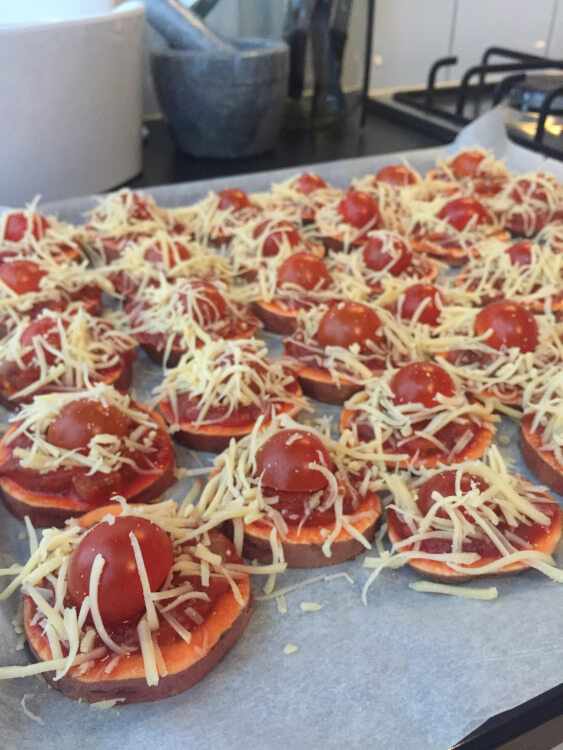 zoete aardappel pizzaatjes